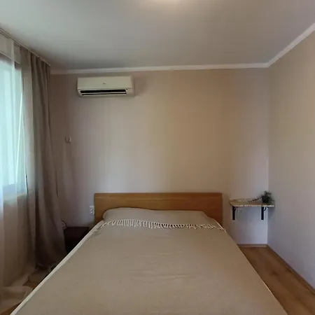 Apartment Sirena 50 M From The
